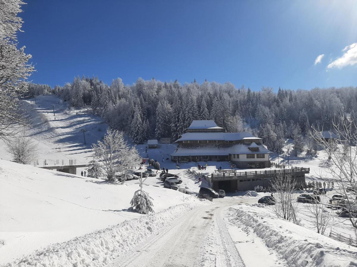 Carobni Breg Hotel Мокра гора Екстериор снимка