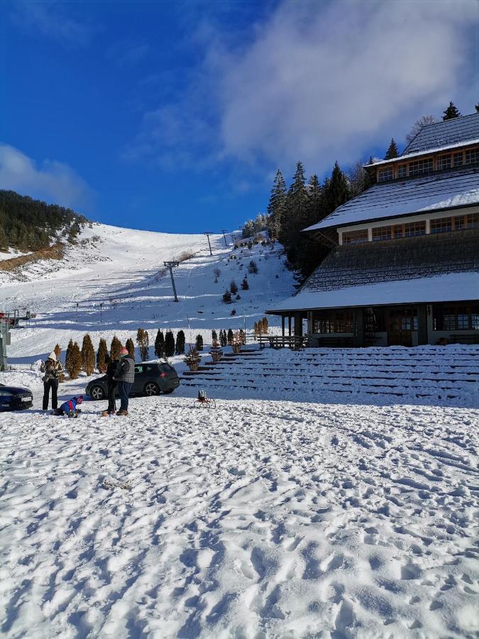 Carobni Breg Hotel Мокра гора Екстериор снимка